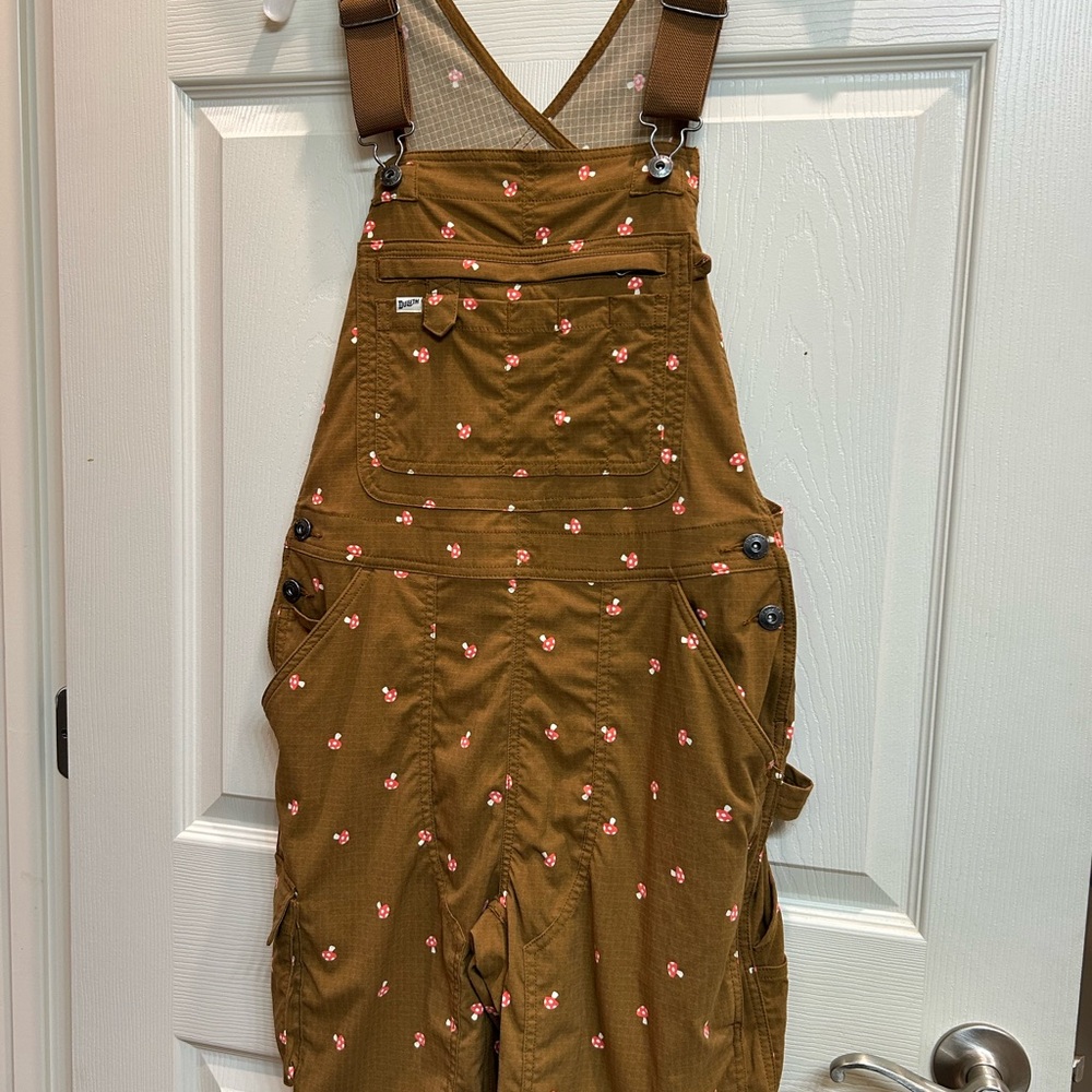 Duluth Trading Co Brown Mushroom Print Women's short Overalls